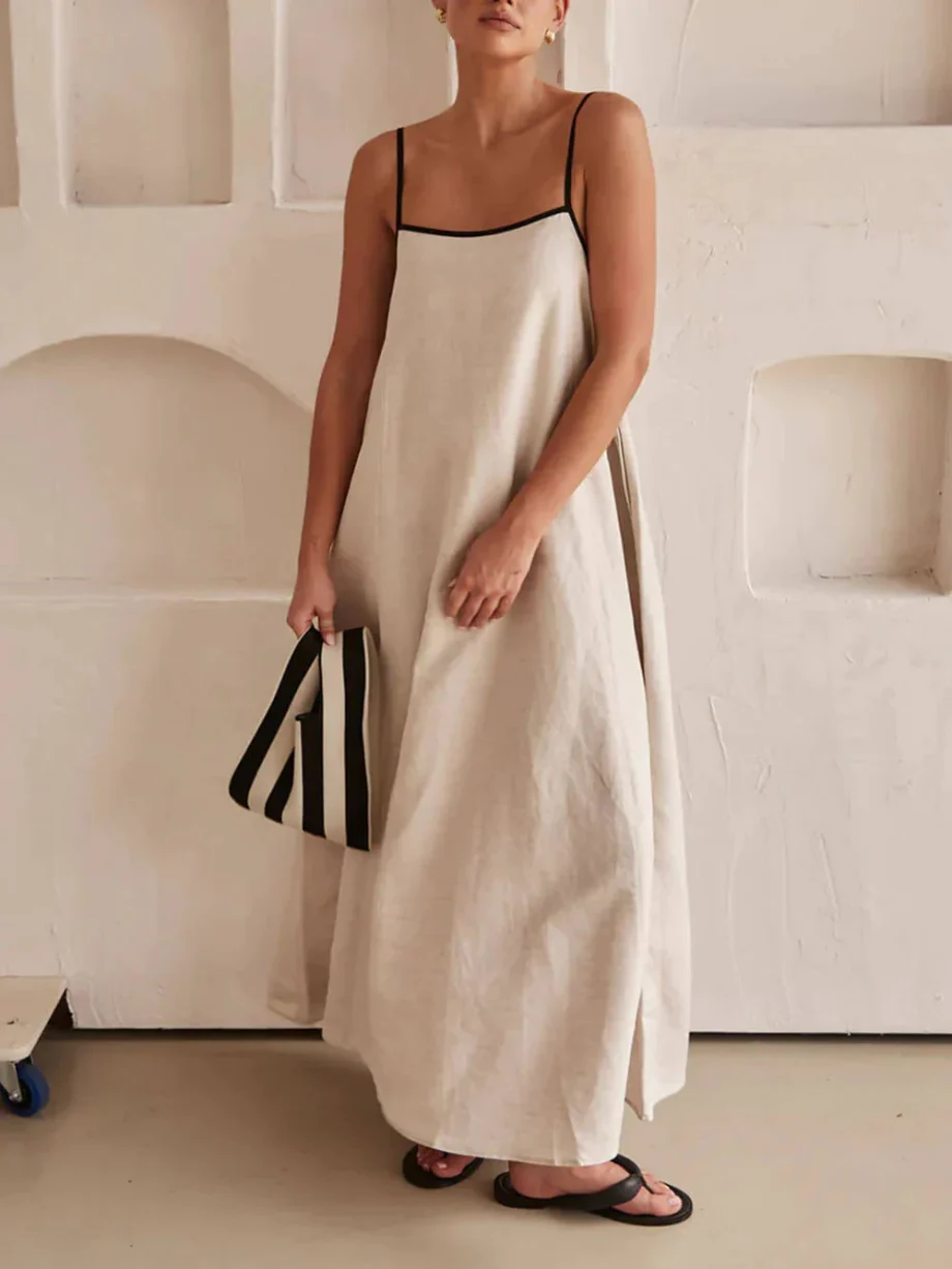 Classic Holiday Style Contrasting Suspender Dress - Image 5