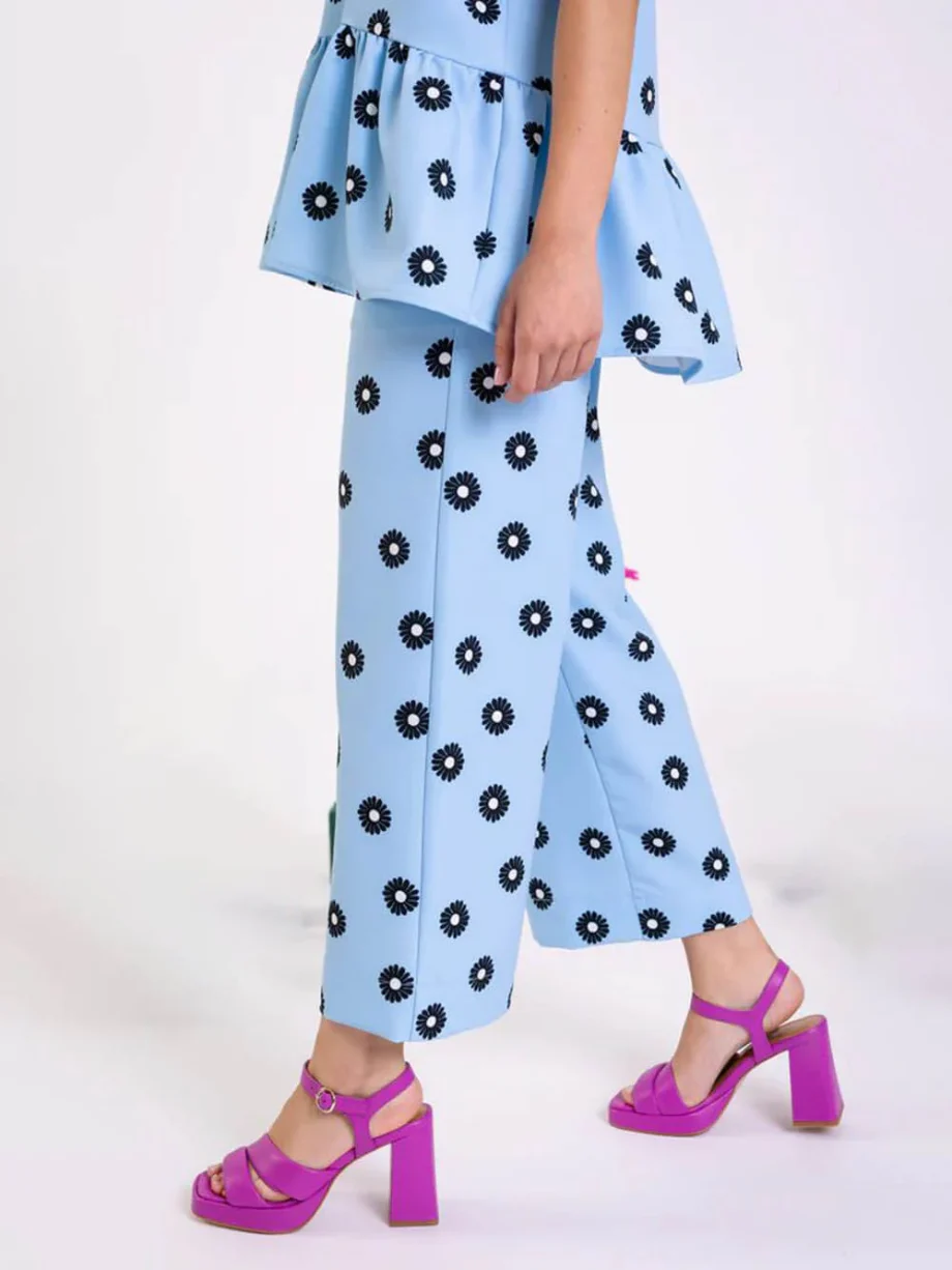 Classic Daisy Flower Top Wide Leg Pocket Pants Set - Image 5
